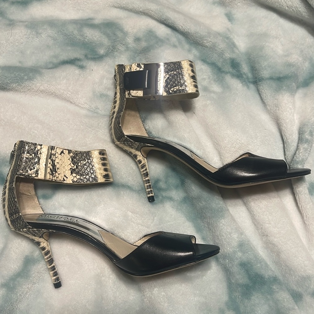 Michael kors ankle cuff heels with black peep toes